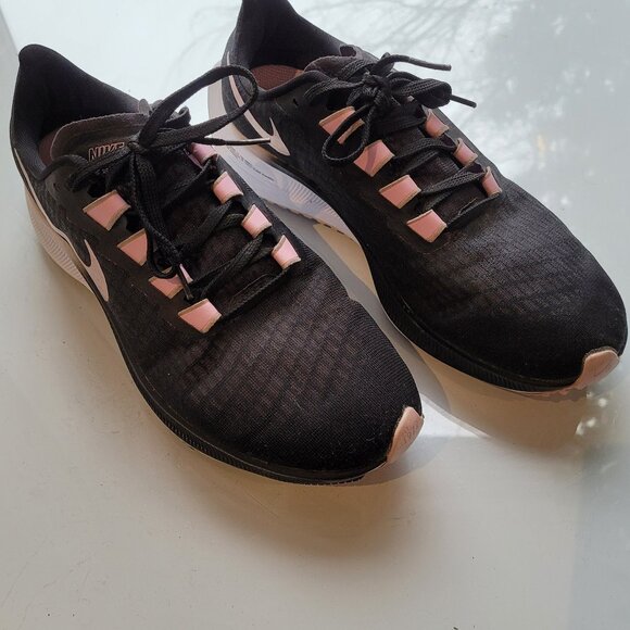 Nike Women's Air Zoom Pegasus 37 Black and Artic Pink Size 9 - Picture 3 of 10